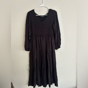 Merokeety Black Smocked Midi Dress